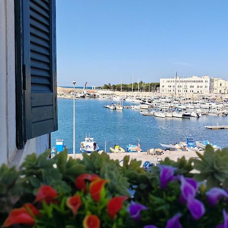 Apartament La Finestra Sul Porto Trani Zewnętrze zdjęcie