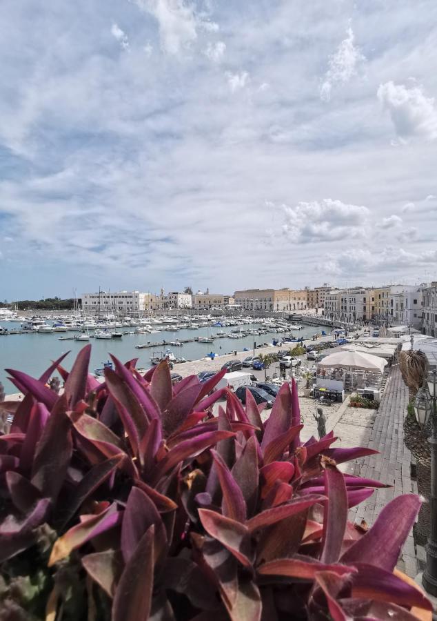 Apartament La Finestra Sul Porto Trani Zewnętrze zdjęcie