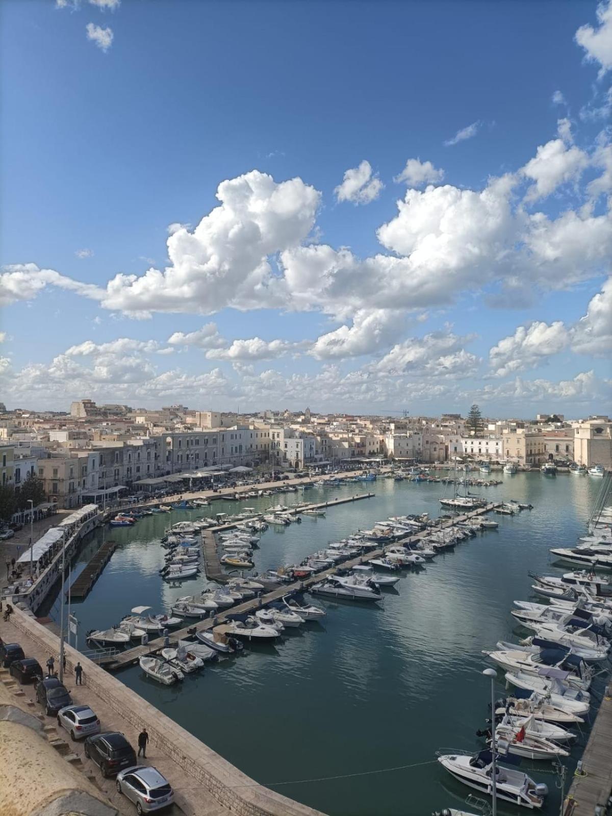 Apartament La Finestra Sul Porto Trani Zewnętrze zdjęcie